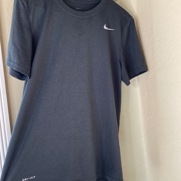 The Nike Tee - Picture 2 of 3